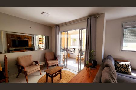 Sala de apartamento à venda com 2 quartos, 70m² em Horto Santo Antonio, Jundiaí