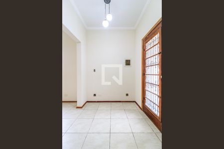 Hall de entrada de casa para alugar com 2 quartos, 300m² em Vila Cordeiro, São Paulo