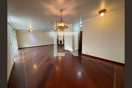 Sala de casa à venda com 4 quartos, 400m² em Vila Sonia, São Paulo