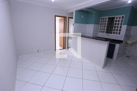 Sala de apartamento para alugar com 2 quartos, 65m² em Setor de Desenvolvimento Econômico (taguatinga), Brasília