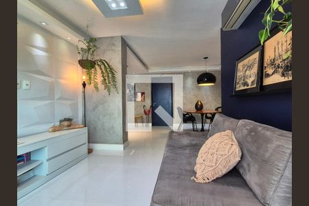 Sala de apartamento para alugar com 3 quartos, 93m² em Recreio dos Bandeirantes, Rio de Janeiro