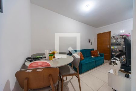 Sala de apartamento à venda com 2 quartos, 55m² em Jardim Las Vegas, Santo André