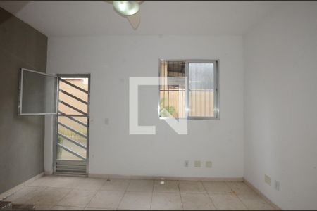 Casa de condomínio à venda com 55m², 3 quartos e sem vagaSala