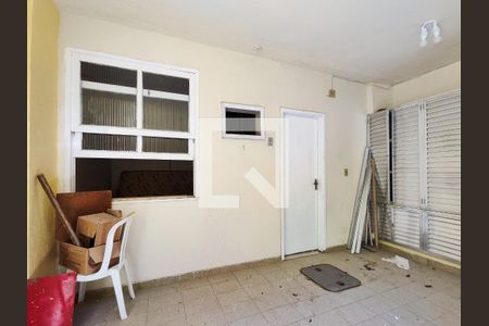 Casa à venda com 150m², 2 quartos e 1 vaga Casa à venda com 150m², 2 quartos e 1 vagaQuintal