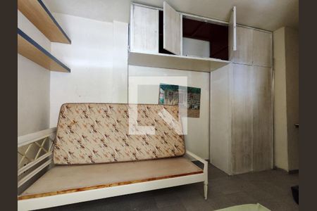 Casa à venda com 150m², 2 quartos e 1 vaga Casa à venda com 150m², 2 quartos e 1 vagaQuarto de Serviço