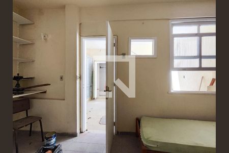 Casa à venda com 150m², 2 quartos e 1 vaga Casa à venda com 150m², 2 quartos e 1 vagaQuarto de Serviço