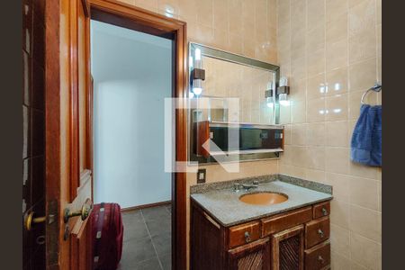 Casa à venda com 150m², 2 quartos e 1 vaga Casa à venda com 150m², 2 quartos e 1 vagaBanheiro