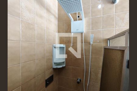 Casa à venda com 150m², 2 quartos e 1 vaga Casa à venda com 150m², 2 quartos e 1 vagaBanheiro