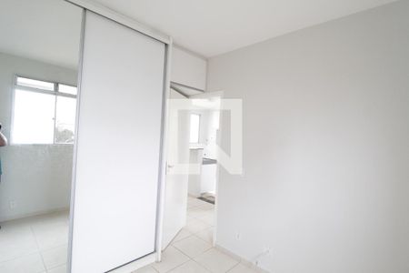 Quarto 1 de apartamento para alugar com 2 quartos, 45m² em Gávea, Uberlândia