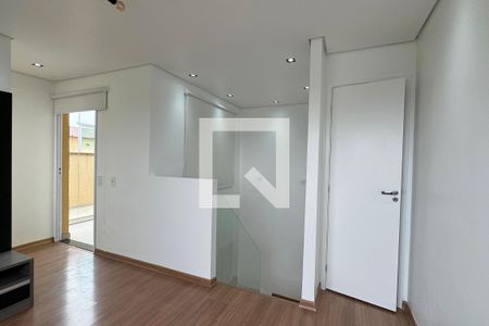 Sala de TV de apartamento para alugar com 2 quartos, 105m² em Vila Barros, Barueri