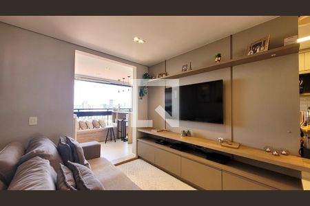 Sala de apartamento à venda com 3 quartos, 84m² em Vila Iza, Campinas