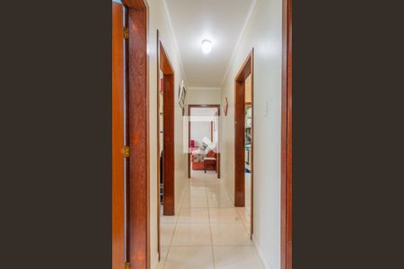 Corredor de apartamento à venda com 3 quartos, 85m² em Cristal, Porto Alegre