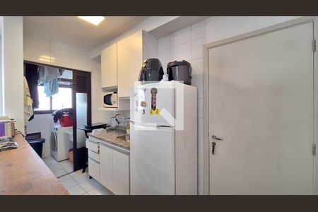 Cozinha e Área de Serviço de apartamento à venda com 2 quartos, 53m² em Vila Anglo Brasileira, São Paulo