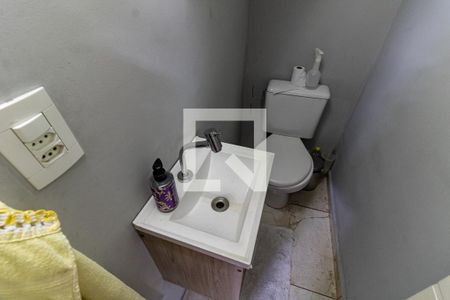 Lavabo de casa à venda com 3 quartos, 100m² em Vila Santo Estefano, São Paulo