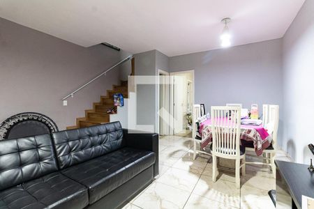 Sala de casa à venda com 3 quartos, 100m² em Vila Santo Estefano, São Paulo