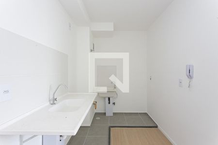 Sala/Cozinha de apartamento para alugar com 2 quartos, 34m² em Chácara Seis de Outubro, São Paulo