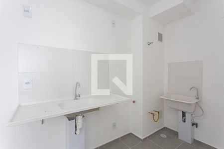 Sala/Cozinha de apartamento para alugar com 2 quartos, 34m² em Chácara Seis de Outubro, São Paulo