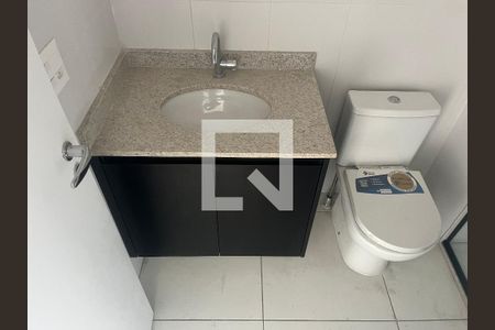 Banheiro de kitnet/studio à venda com 1 quarto, 27m² em Pompeia, São Paulo