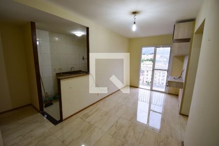 Sala de apartamento para alugar com 2 quartos, 40m² em Todos Os Santos, Rio de Janeiro