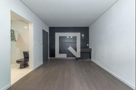 Sala de TV de casa à venda com 4 quartos, 250m² em Ipiranga, São Paulo