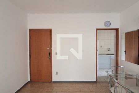 Sala de apartamento para alugar com 2 quartos, 85m² em Ouro Preto, Belo Horizonte