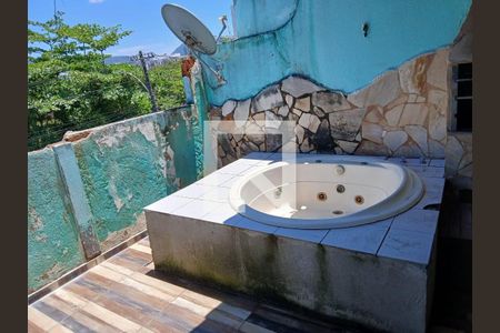 Casa à venda com 3 quartos, 190m² em Vargem Pequena, Rio de Janeiro