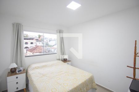 Quarto 1 de apartamento para alugar com 2 quartos, 56m² em Galo Branco, São Gonçalo