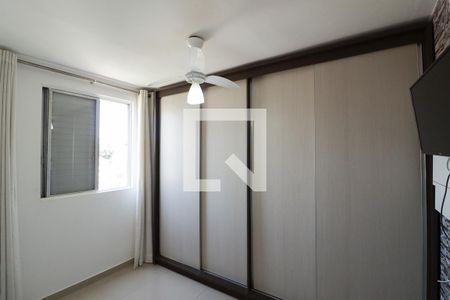 Quarto 1 de apartamento para alugar com 2 quartos, 49m² em Jardim Tiro Ao Pombo, São Paulo