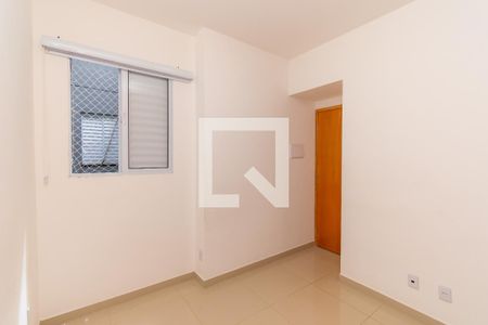 Quarto 1 de apartamento para alugar com 2 quartos, 34m² em Vila Antonieta, São Paulo