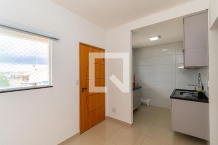 Sala de apartamento para alugar com 2 quartos, 34m² em Vila Antonieta, São Paulo