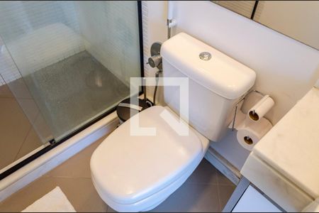 Suíte - Banheiro de apartamento para alugar com 1 quarto, 75m² em Jurerê Internacional, Florianópolis