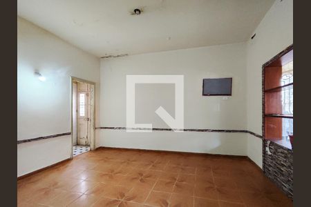 Sala de casa à venda com 4 quartos, 240m² em Tijuca, Rio de Janeiro