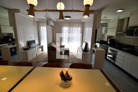 Sala de apartamento à venda com 2 quartos, 57m² em Vila Nova, Campinas