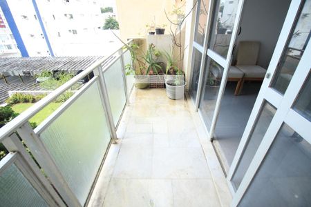 Varanda da Sala de apartamento para alugar com 3 quartos, 140m² em Canela, Salvador