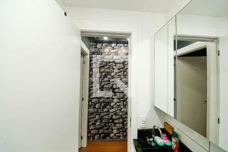 Banheiro de apartamento à venda com 1 quarto, 36m² em Vila Graciosa, São Paulo