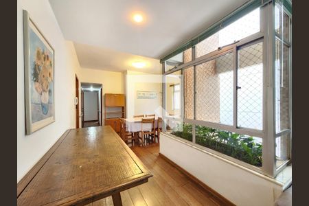 Sala de apartamento à venda com 3 quartos, 100m² em Sion, Belo Horizonte