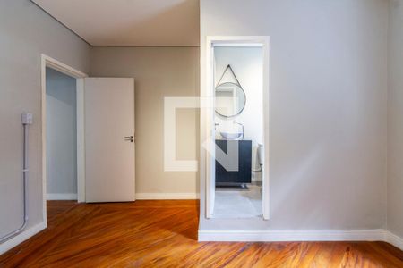 Suíte 1 de casa à venda com 3 quartos, 212m² em Pinheiros, São Paulo