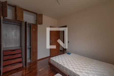 Quarto 2 de casa à venda com 3 quartos, 230m² em Itapoã, Belo Horizonte