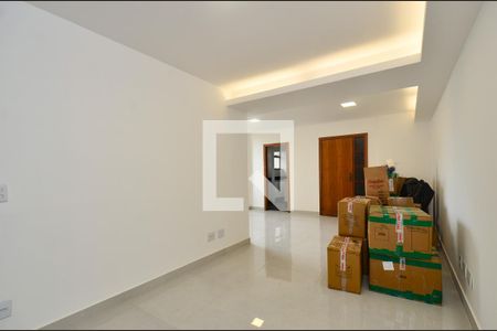 Sala 2 ambientes de apartamento para alugar com 3 quartos, 95m² em Santa Efigênia, Belo Horizonte