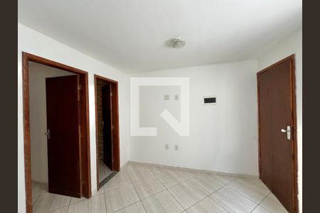 Sala de apartamento para alugar com 1 quarto, 40m² em Vargem Pequena, Rio de Janeiro