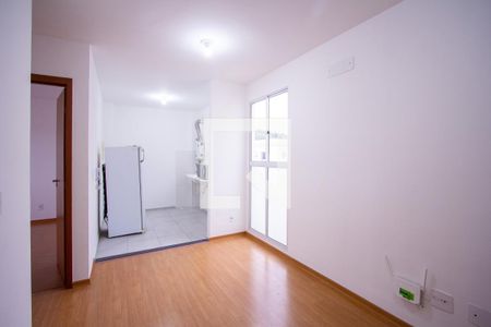 Sala de apartamento para alugar com 2 quartos, 56m² em Vila Lage, São Gonçalo