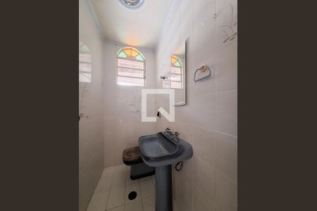 Lavabo de casa à venda com 3 quartos, 110m² em Santa Teresinha, São Paulo