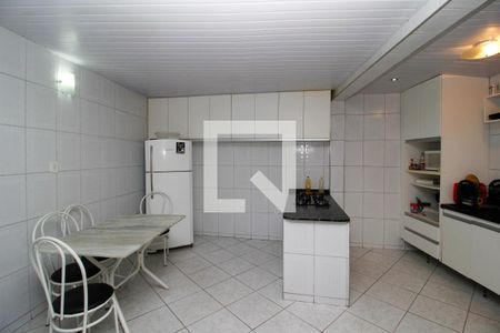 Cozinha  de casa à venda com 3 quartos, 250m² em Monte Castelo, Contagem