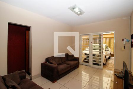 Sala de casa à venda com 3 quartos, 250m² em Monte Castelo, Contagem