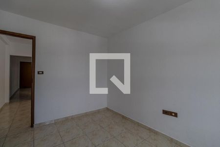 Quarto 2 de casa para alugar com 2 quartos, 60m² em Vila Campanela, São Paulo