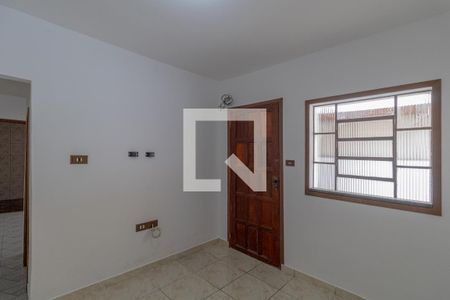 Sala de casa para alugar com 2 quartos, 60m² em Vila Campanela, São Paulo