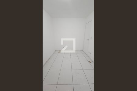 Sala/Quarto de casa de condomínio para alugar com 1 quarto, 23m² em Parque Guarani, São Paulo