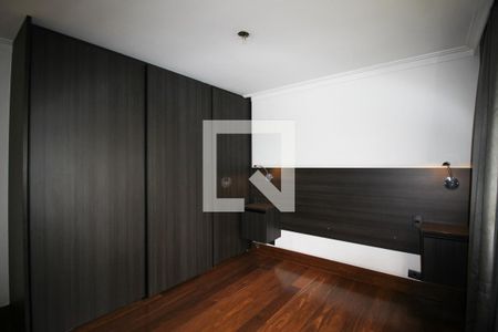 Suíte  de apartamento à venda com 2 quartos, 104m² em Vila Olímpia, São Paulo