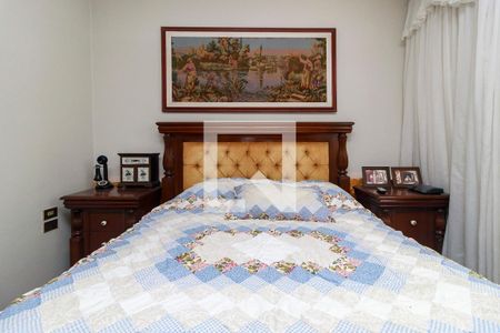 Casa à venda com 300m², 3 quartos e 5 vagas Casa à venda com 300m², 3 quartos e 5 vagasSuíte