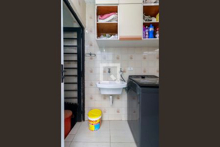 Casa à venda com 300m², 3 quartos e 5 vagas Casa à venda com 300m², 3 quartos e 5 vagasÁrea de Serviço